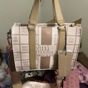 Hand bag